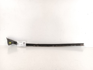 Mercedes Benz E-Class W212 (2009–2015) Windshield pillar outer molding A2126901082 - 4