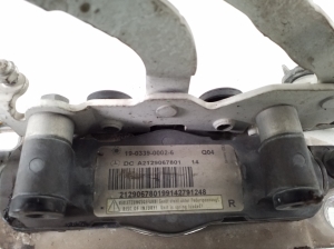 Mercedes Benz E-Class W212 (2009–2015) Scharnier Motorhaube A2048800228 - 3