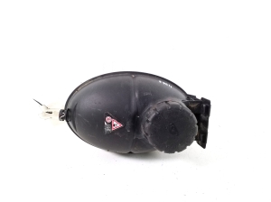   Ausgleichsbehälter  - A2045000749 