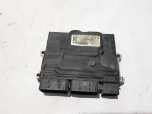   Engine control unit  - 237109280S 