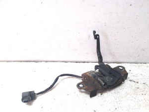 Mazda CX-5 (2011–2017) Hood latch - 4