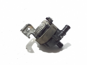 Auxiliary water pump - 210107745R