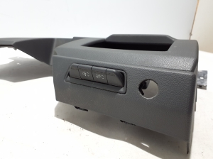 RENAULT Trafic lV (2022–2026) Dashboard trim 689214065R - 2