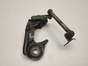 Andur tagumisel rummul - 8R0941309B