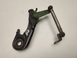   Andur tagumisel rummul  - 8R0941310E 