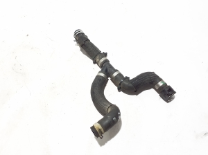   Radiator hose  - 140537961R 