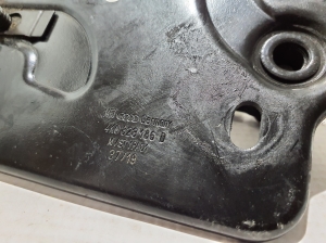 AUDI A6 C8 (2018–2025) Hood latch 4K0823186D - 2