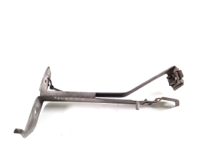 Mercedes Benz E-Class W212 (2009–2015) Esikaitse kinnitus A2045241340 - 2