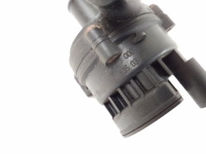 Mercedes Benz SLK-Class 171 (2004–2011) Auxiliary water pump A2118350364 - 2