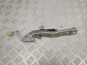 Peugeot 2008 P24 (2019–2026) Hood hinge 9839901480 - 2