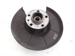  Rear hub 