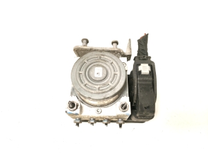 Mercedes Benz C-Class 205 (2014–2021) ABS plokk A2539011400 - 3