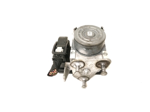 Mercedes Benz C-Class 205 (2014–2021) ABS plokk A2539011400 - 4