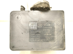 Mercedes Benz C-Class 205 (2014–2021) ABS plokk A2539011400 - 6