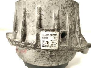 Mercedes Benz C-Class 205 (2014–2021) Mootoripadi A2052400200 - 4