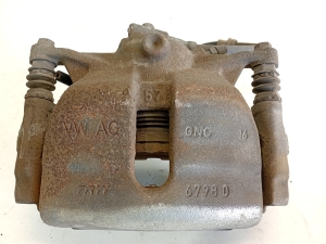 AUDI A3 8V (2012–2020) Eesmine pidurisadul 6798D - 3
