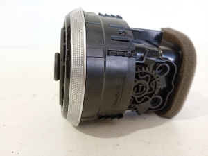 AUDI A3 8V (2012–2020) Armatuurlaua ventilatsioonivõred 8V0820901C - 2