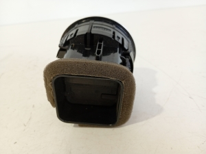 AUDI A3 8V (2012–2020) Armatuurlaua ventilatsioonivõred 8V0820901C - 5
