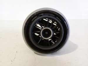 AUDI A3 8V (2012–2020) Armatuurlaua ventilatsioonivõred 8V0820901C - 2