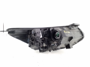 Kia Soul (2014–2019) Headlight - 5