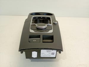 AUDI A3 8V (2012–2020) Keskkonsool 8V1864261A - 3
