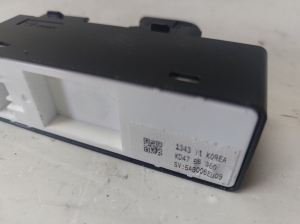 Rear side door window switch - KD4766380