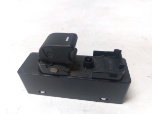 Mazda CX-5 (2011–2017) Schalter el. Fensterheber hinten KD4766380 - 4