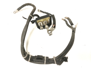 Mercedes Benz C-Class 205 (2014–2021) Plussjuhtme klemm A0009061505 - 4