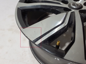 VOLVO XC40 (2017–2026) Felge 32134538 - 3