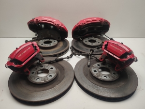 Porsche Macan (2014–2026) Bremsscheiben- und Bremssattelsatz 95B615123B - 4