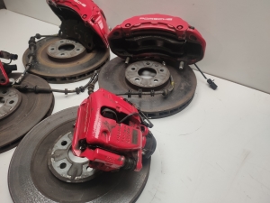   Brake disc and caliper set  - 95B615123B 
