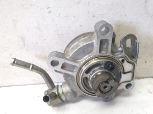 Mazda CX-5 (2011–2017) Vacuum pump PE0718G00A - 2