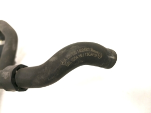 Mercedes Benz C-Class 205 (2014–2021) Jahutusradiaatori voolik A2058301403 - 4
