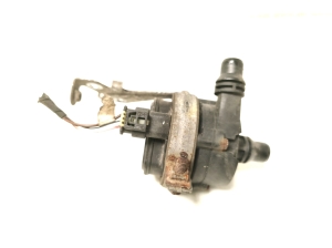 Mercedes Benz C-Class 205 (2014–2021) Tsirkulatsioonipump A0005004386 - 3