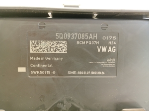 AUDI A3 8V (2012–2020) Kaitsmekarp salongis 5Q0937615C - 6