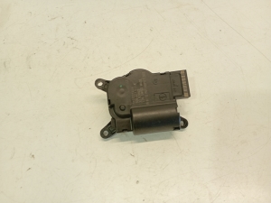 AUDI A3 8V (2012–2020) Salongi soojenduse klapi mootor 5Q0907511K - 2