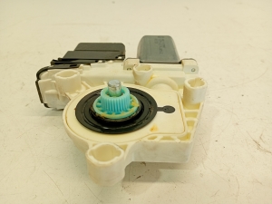 Volkswagen Passat B6 (2005–2010) Hinterer Seitentür-Fensterhebermotor 3C9959704 - 4