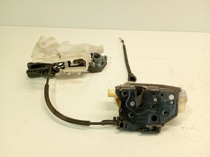 Volkswagen Passat B6 (2005–2010) Esiukse lukk 3C2837016A - 3