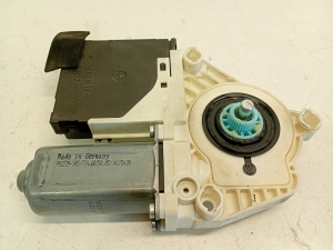   Fensterhebermotor vorne  - 1K0959792G 