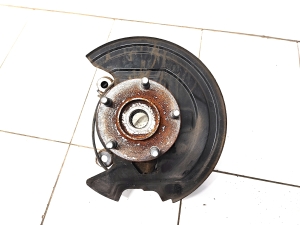   Front wheel hub  - 400151KK0H 