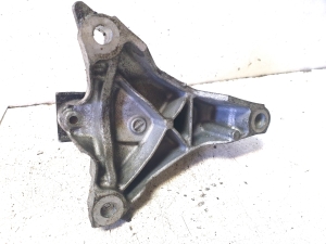 Mazda CX-5 (2011–2017) Front drive shaft bracket - 5