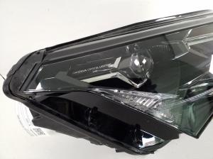 Skoda Enyaq iV I (2020–2026) Scheinwerfer vorne 5LB941018B - 11