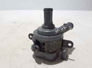 VOLVO XC60 (2017–2026) Auxiliary water pump 32222252 - 2