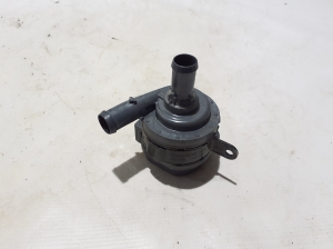 Auxiliary water pump - 32222252