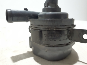 VOLVO XC60 (2017–2026) Auxiliary water pump 32222252 - 4