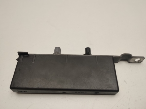 Porsche Macan (2014–2026) Antenna amplifier 95B035225A - 4