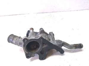 Mazda CX-5 (2011–2017) Thermostatgehäuse PE0115172 - 5