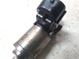 Mazda CX-5 (2011–2017) Fuel injector PE0113250B - 3