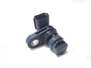 Mazda CX-5 (2011–2017) Camshaft position sensor PE0118230 - 3