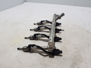 VOLVO XC60 (2017–2026) Common Rail Kraftstoffleitung 31478555 - 3